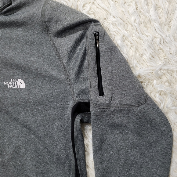 The North Face 1/4 Zipper Pullover Sport Sweatshirt Men's Size Medium - Picture 4 of 9